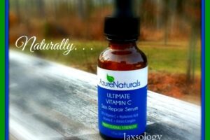 Azure Naturals Ultimate Vitamin C Serum Review + Giveaway (Ended 12-19-14)